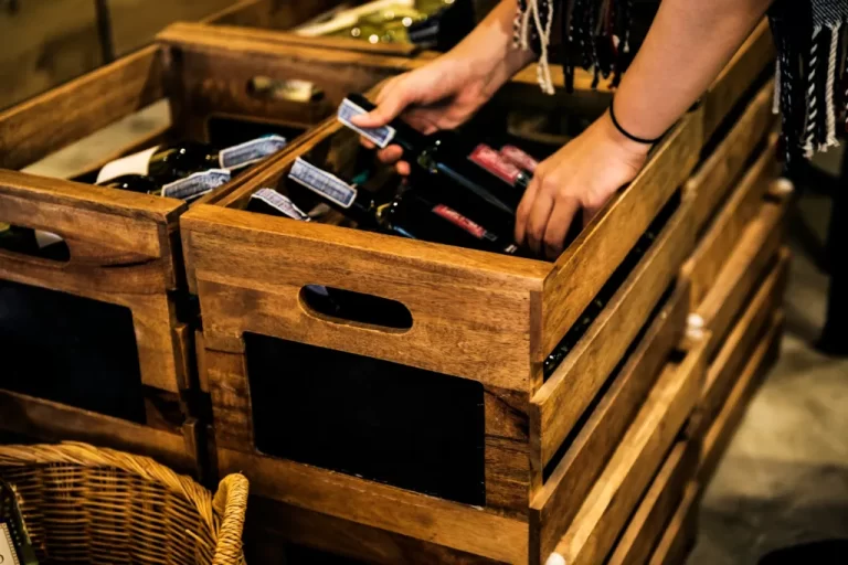 dos buhos-Cómo conservar un vino- Cuidados correctos para mantener su esencia